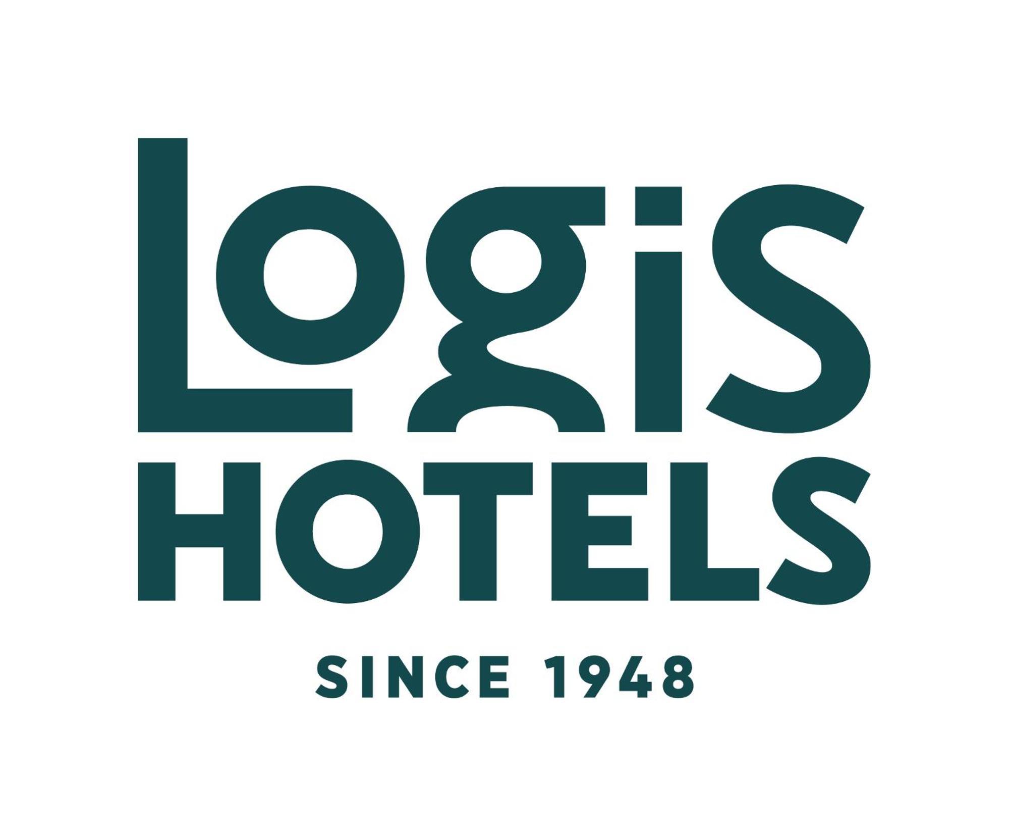 Logis Manoir De La Giraudiere Beaumont-en-Véron Екстериор снимка